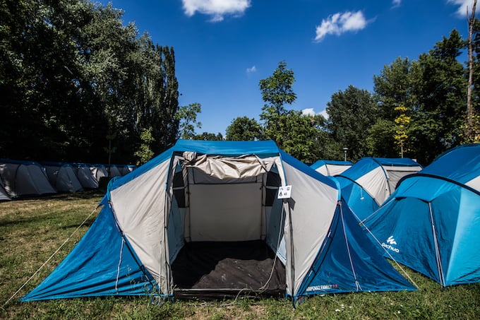 Pre-pitched tent for 4 persons