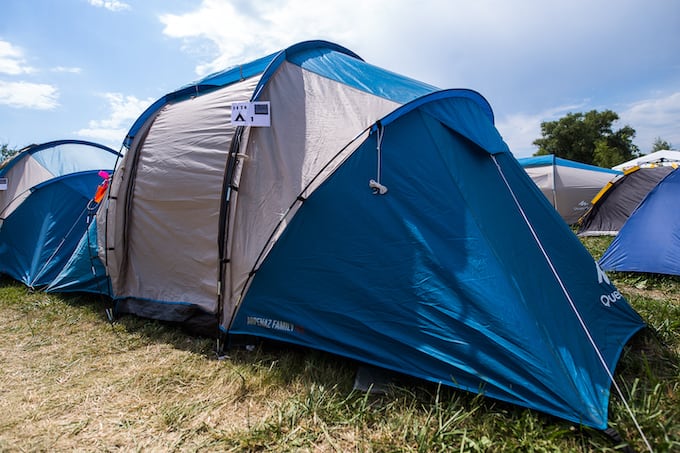 Pre-pitched Tent - Grande (4 persons)